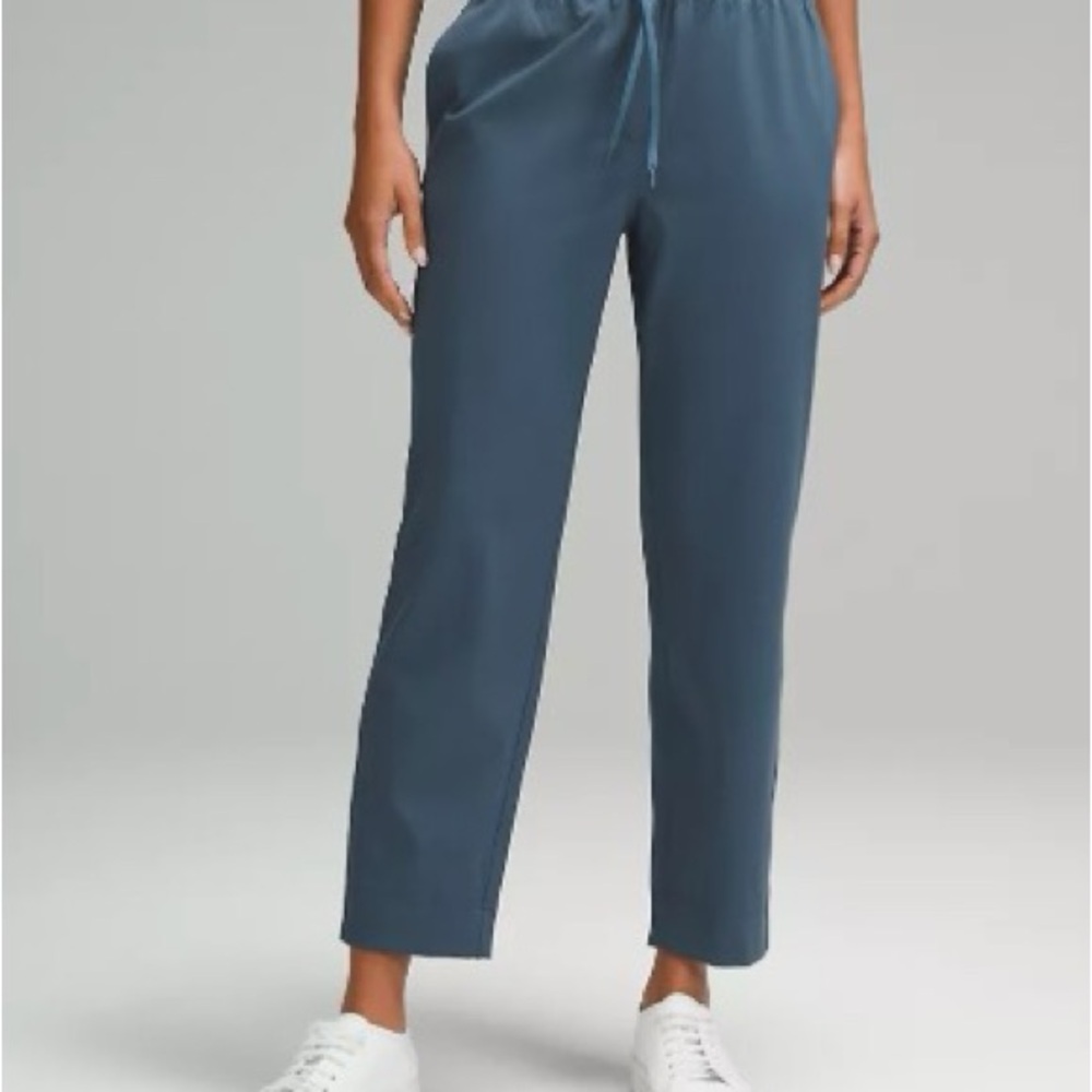 Lululemon | Tapered-Leg Mid-Rise 7/8 Pant Luxtreme